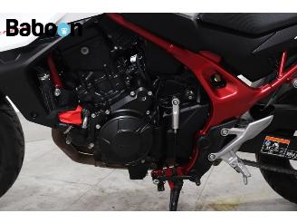 Honda CB 750 Hornet picture 20