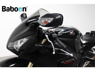 Honda CBR 1000 RR Fireblade picture 21