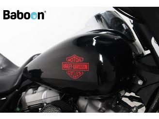 Harley-Davidson  FLHX Street Glide picture 18