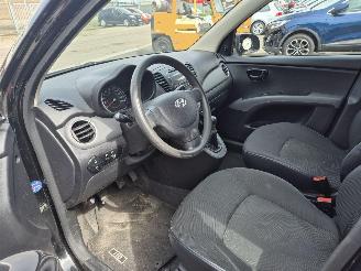 Hyundai I-10 1.2 PLUS picture 9
