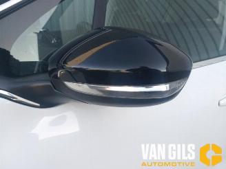 Peugeot 208 208 I (CA/CC/CK/CL), Hatchback, 2012 / 2019 1.2 12V e-THP PureTech 110 picture 16