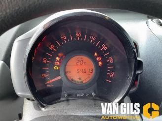 Peugeot 108 108, Hatchback, 2014 1.0 12V picture 8