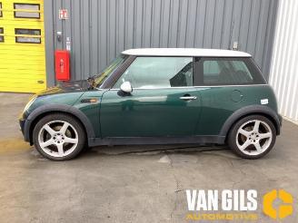 Damaged car Mini Mini Mini (R50/53), Hatchback, 2001 / 2007 1.6 16V One 2004/3