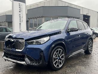 Vrakbiler auto BMW iX1 xDrive30 306PK Launch Edition 67 kWh 2024/1