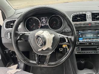 Volkswagen Polo 1.0 Comfortline Business R picture 16