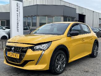 Voiture accidenté Peugeot e-208 EV Active Pack 50 kWh 2022/6