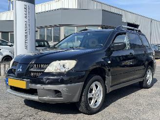 Coche accidentado Mitsubishi Outlander 2.0 Invite plus 2005/7
