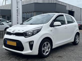 Vaurioauto  passenger cars Kia Picanto 1.0 CVVT EconomyPlusLine 2018/10