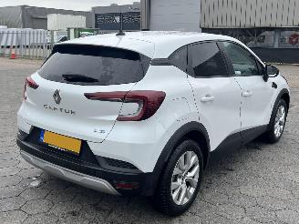 Renault Captur 1.6 E-Tech Hybrid 145 Zen picture 4