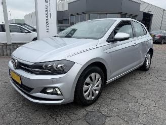 krockskadad bil auto Volkswagen Polo 1.0 TSI Comfortline 2018/3