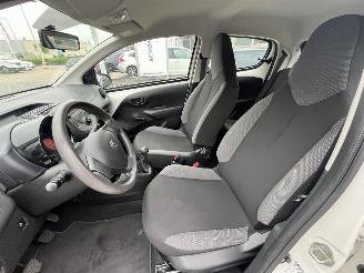 Peugeot 108 1.0 e-VTi Access picture 13