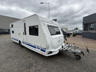 krockskadad bil auto Polar Thema Blueline 620 2025/3