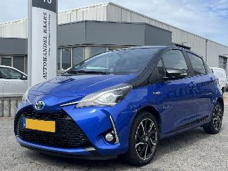 Toyota Yaris 1.5 Hybrid Bi-Tone picture 1