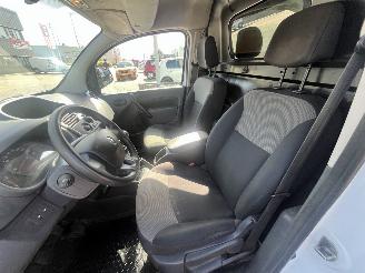 Renault Kangoo 1.5 Blue dCi 95 Comfort picture 13