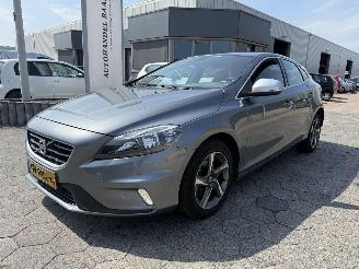 Avarii autoturisme Volvo V-40 2.0 D2 R-Design Business 2015/8