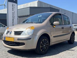 damaged passenger cars Renault Modus 1.4-16V Dynamique Comfort 2005/8