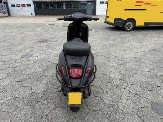 Vespa  Sprint 4T Sport picture 6