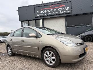 Toyota Prius 1.5 VVT-i Tech Edition automaat picture 1