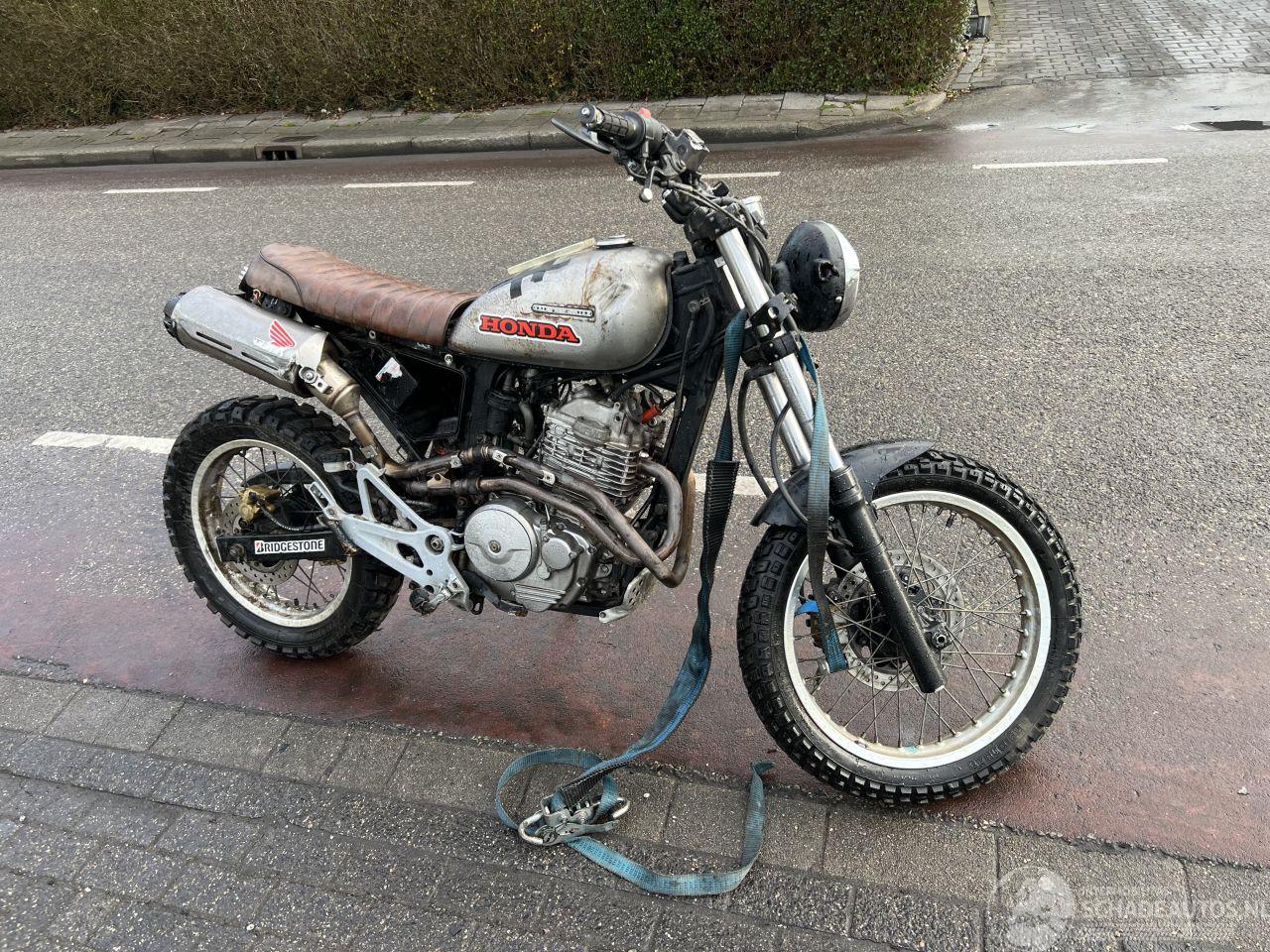 Honda  All-Road SLR 650