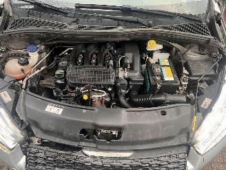 Peugeot 208 1.2 VTi picture 6