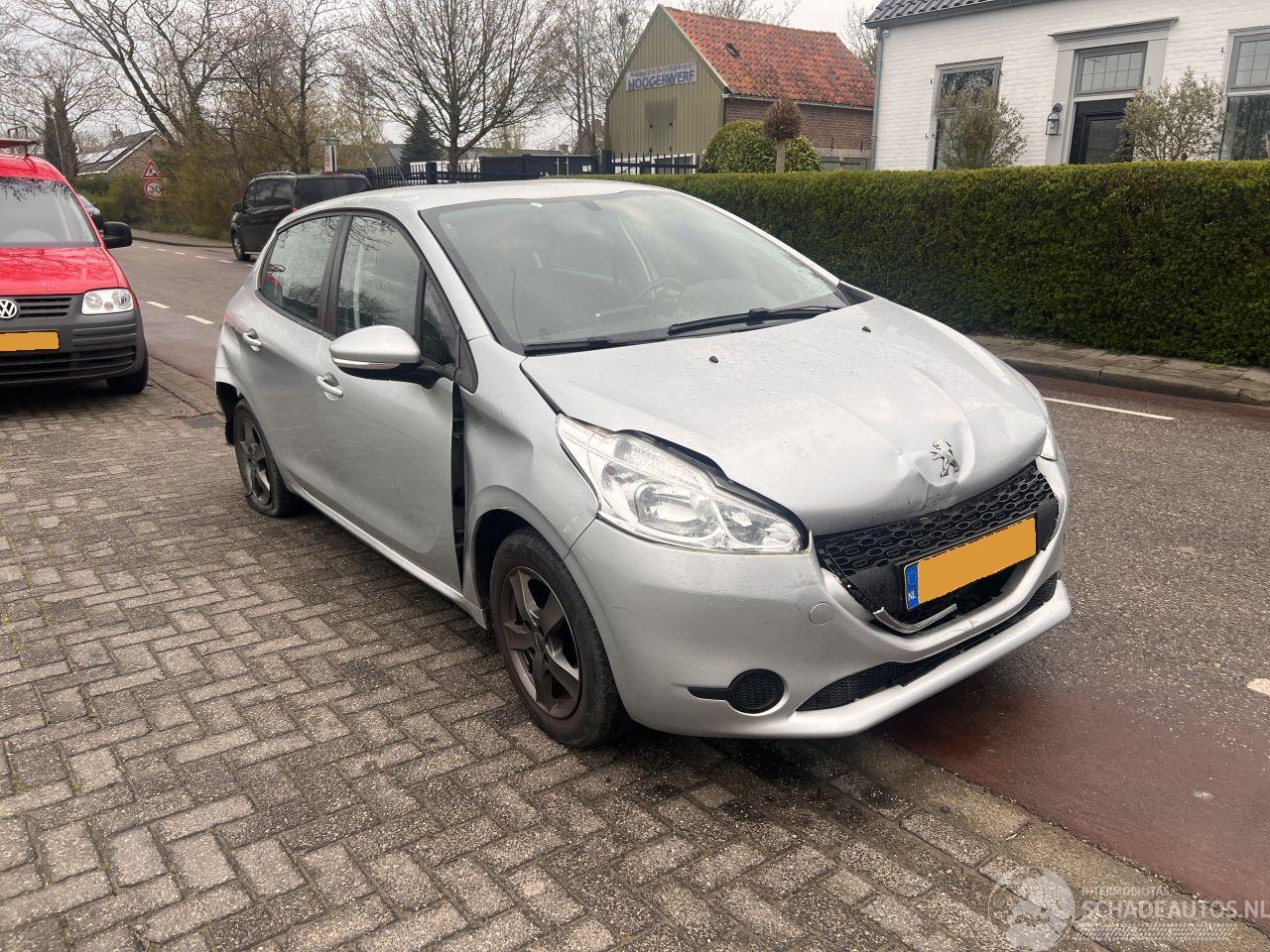 Peugeot 208 1.2 VTi
