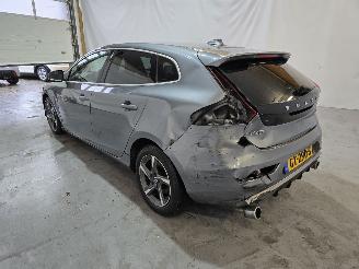 Volvo V-40 2.0 D2 R-Design Business picture 5