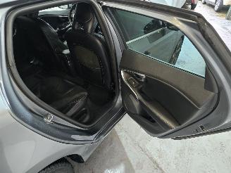 Volvo V-40 2.0 D2 R-Design Business picture 21