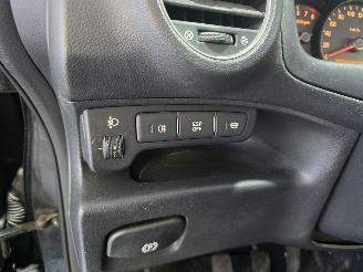 Kia Carens 2.0 CVVT X-clusive 7p. picture 23