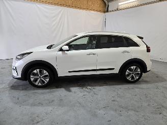 Kia e-Niro 64 KWh ExecutiveLine picture 4