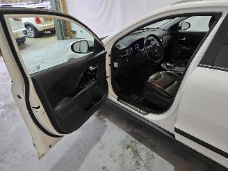 Kia e-Niro 64 KWh ExecutiveLine picture 18