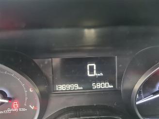 Peugeot 208 1.2 PureT. Signature picture 26