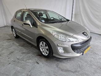 Peugeot 308 1.6 HDiF Style picture 1