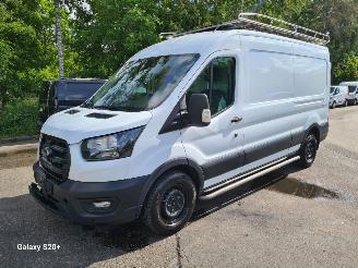 Ford Transit 330 2.0 TDCI L3H2 Trend MHEV picture 3