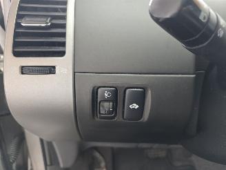 Toyota Prius 1.5 VVT-i picture 25