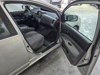 Toyota Prius 1.5 VVT-i picture 16