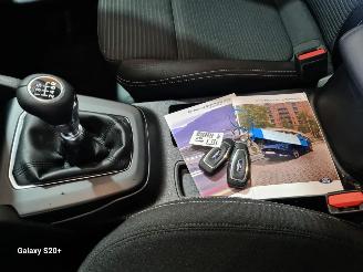 Ford Focus 1.0 EBH Titanium picture 14