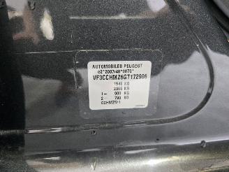 Peugeot 208 1.2 PureTech Allure picture 17