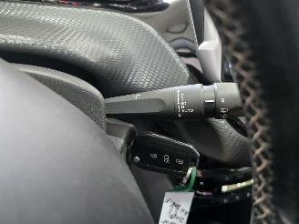 Peugeot 208 1.2 PureTech Allure picture 27