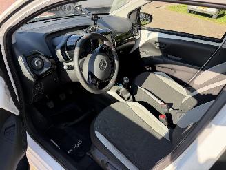 Toyota Aygo 1.0 VVT-i x-play picture 12