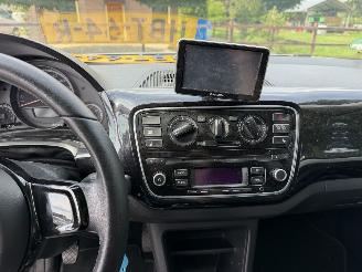 Volkswagen Up! 1.0 high up! BlueM. picture 13