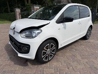 krockskadad bil auto Volkswagen Up! 1.0 high up! BlueM. 2014/5