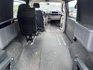 Volkswagen Transporter 2.0 TDI L1H1 Comfortline. ROLSTOELVERVOER picture 32