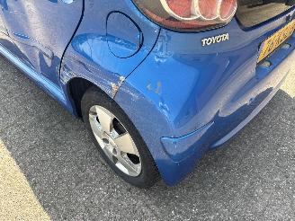 Toyota Aygo 1.0-12V Dynamic Blue picture 12