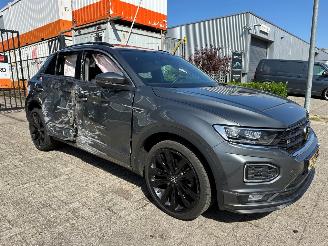 Damaged car Volkswagen T-Roc 1.5 TSI Sport Business R Automaat 2021/1