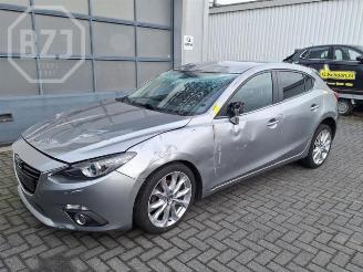 Uttjänta bilar auto Mazda 3 3 (BM/BN), Hatchback, 2013 / 2019 2.0 SkyActiv-G 120 16V 2015/3