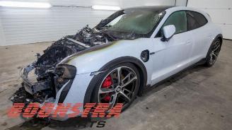 bruktbiler auto Porsche Taycan Taycan Cross Turismo (Y1B), Combi, 2020 4S Performance Battery Plus 2021/10