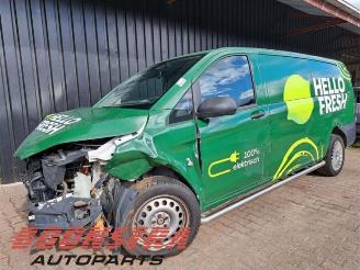 Vrakbiler auto Mercedes Vito eVito (447.6), Van, 2019 41/60/66 kWh 2022/2