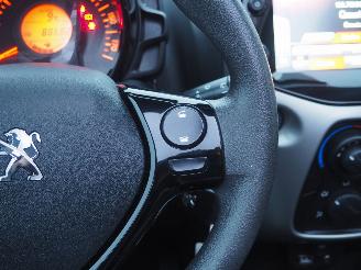 Peugeot 108 1.0 E-VTi Active Top! picture 14