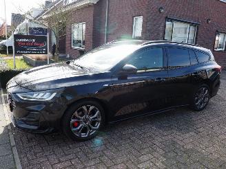 škoda osobní automobily Ford Focus 1.0 EcoBoost Hybrid ST Line 2023/10