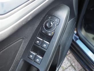 Ford Focus 1.0 EcoBoost Hybrid ST Line picture 25